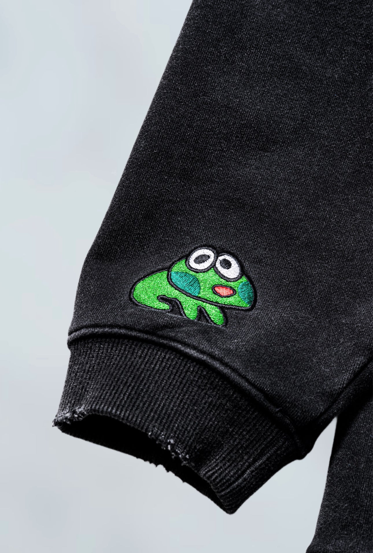 ‘MUSHROOM DEFENDER’ HOODIE IN BLACK