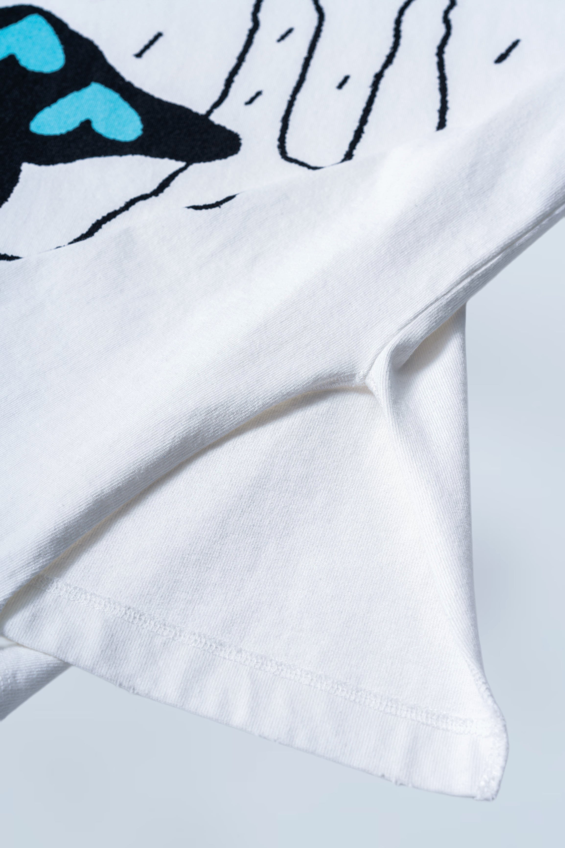 ‘SHELTER THE FROG’ TEE IN WHITE