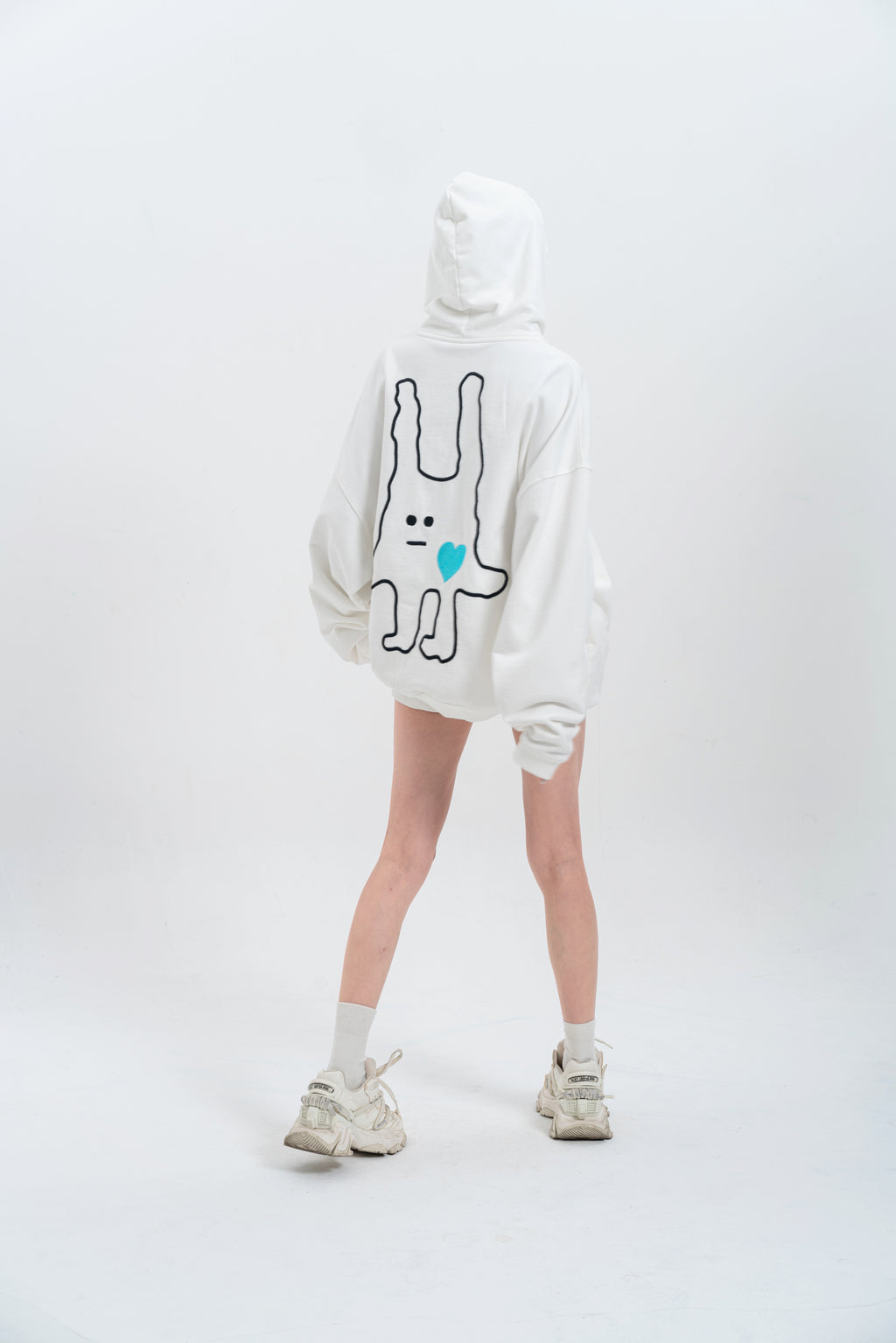 ‘MUSHROOM PICKING’ HOODIE IN WHITE